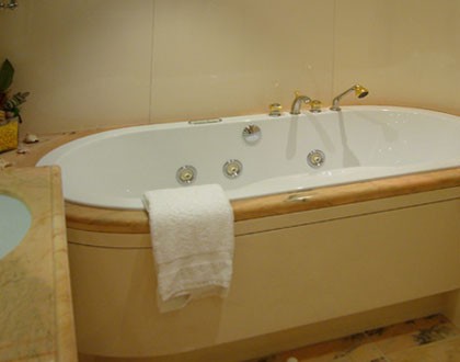 Main Master Bath On Board Yacht LADYSHIP