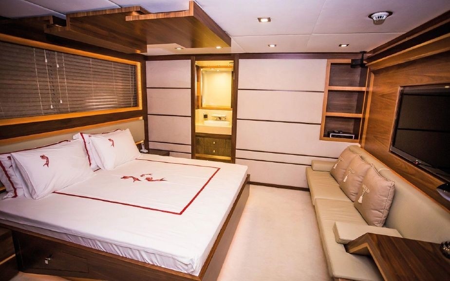 The 41m Yacht MY STEEL