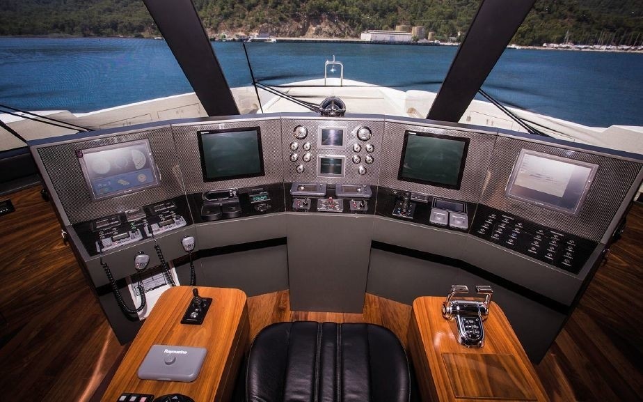 The 41m Yacht MY STEEL