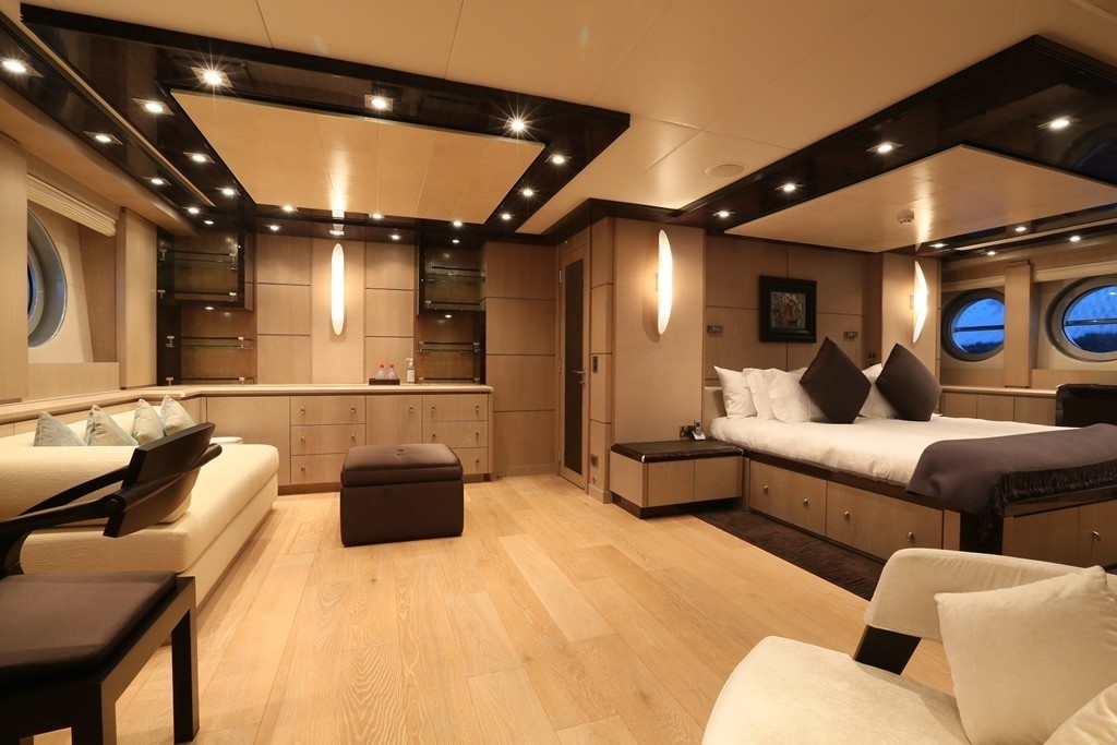 The 41m Yacht PLUS TOO