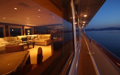 Profile Deck On Board Yacht DAYDREAM