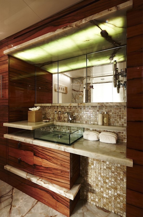 Bath On Board Yacht E & E