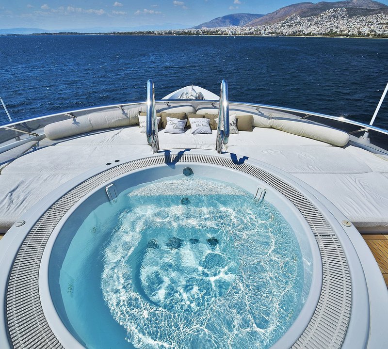 Life On Yacht IDEFIX