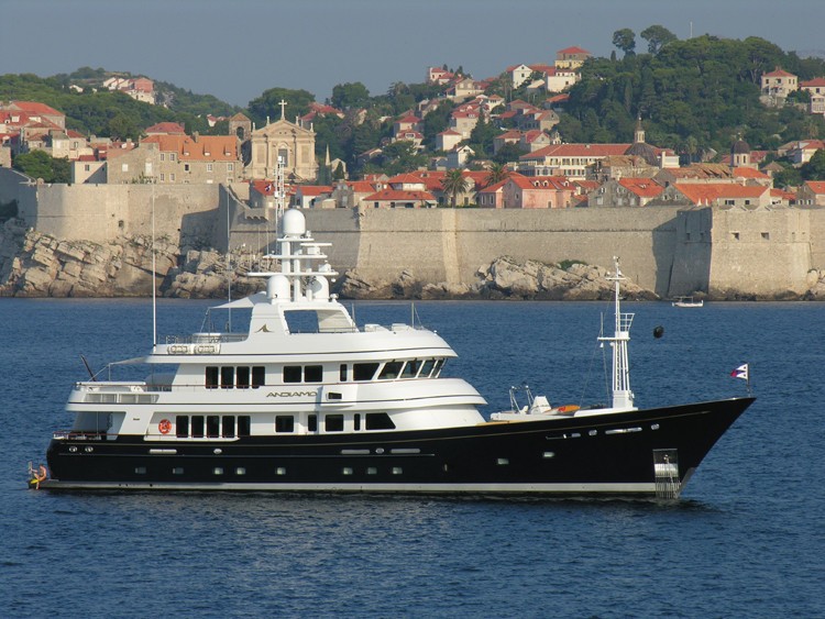 The 43m Yacht ANGIAMO