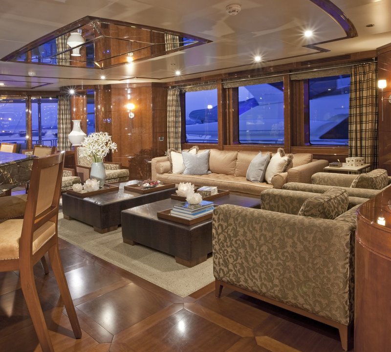 Saloon Aboard Yacht COCO VIENTE