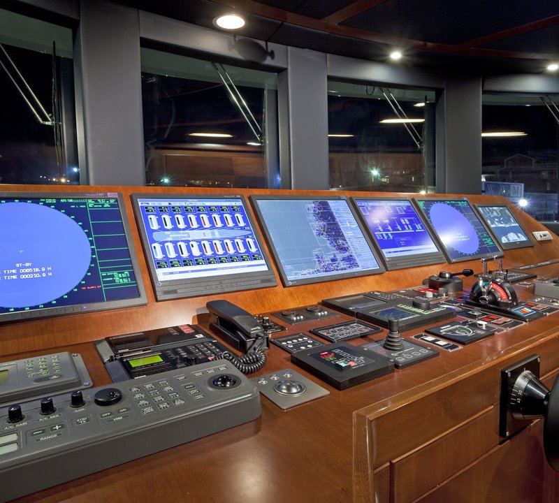 Bridgedeck Instrumentation Aboard Yacht COCO VIENTE