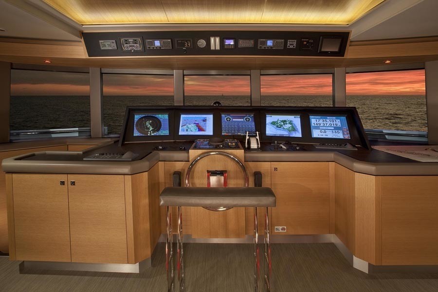 Bridgedeck On Yacht BIG FISH
