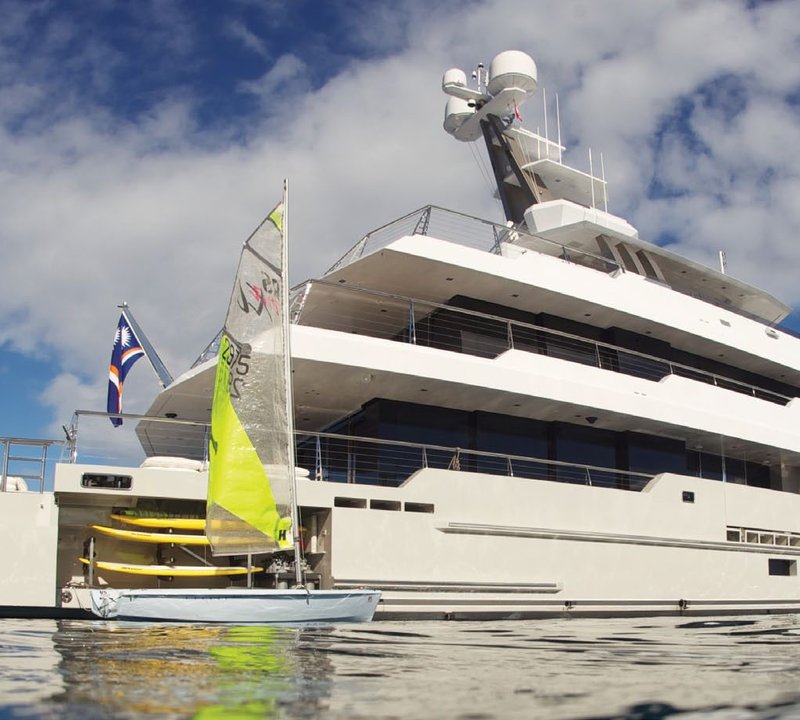 External Profile Aspect Aboard Yacht BIG FISH