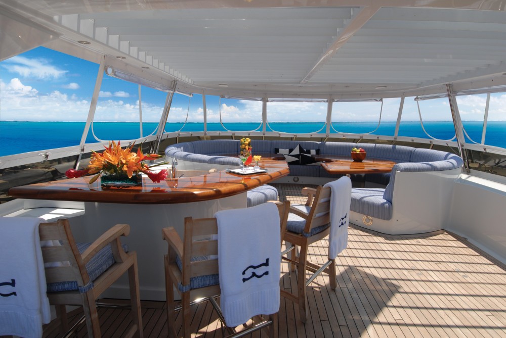 Drinks Bar On Yacht YOU &AMP;AMP; ME