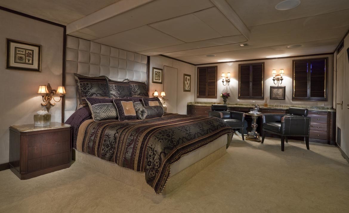 Main Master Cabin Aboard Yacht GOLDEMAR