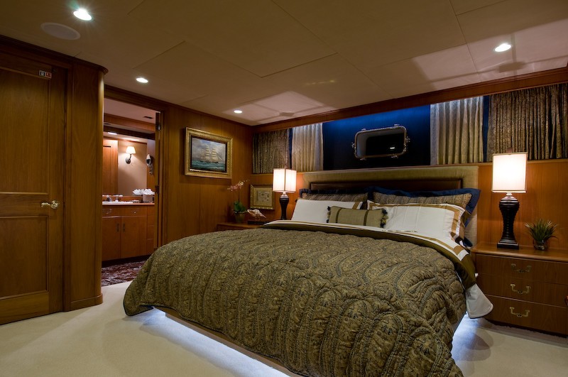 VIP Guest's Cabin On Yacht SEA FALCON II