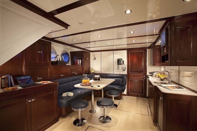 Diner On Yacht SYCARA IV
