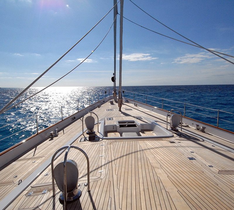 The 47m Yacht HYPERION