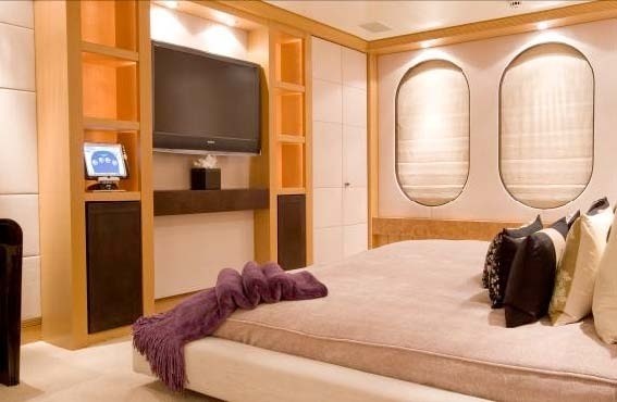 Screening: Yacht MALIBU's Main Master Cabin Image