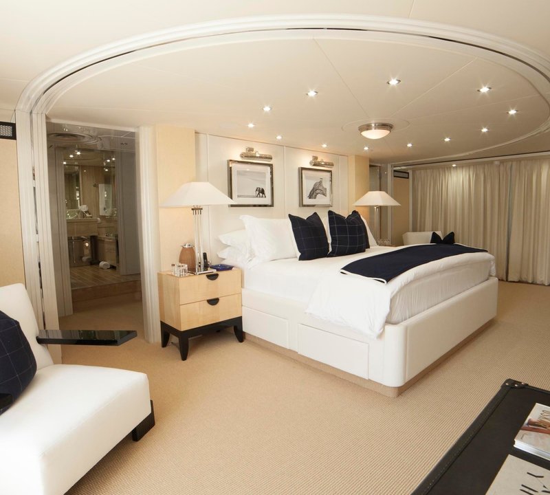 The 55m Yacht OCEANA