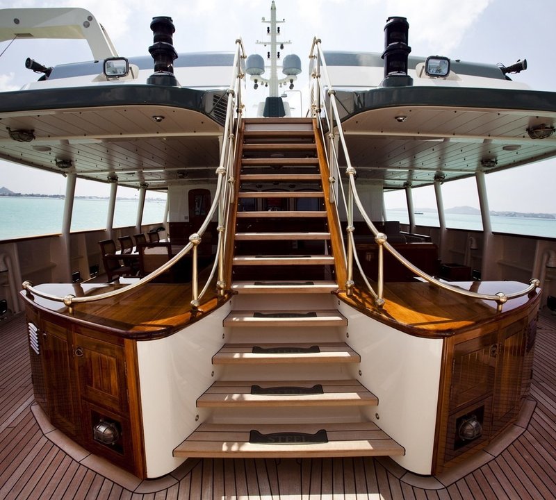 The 55m Yacht STEEL