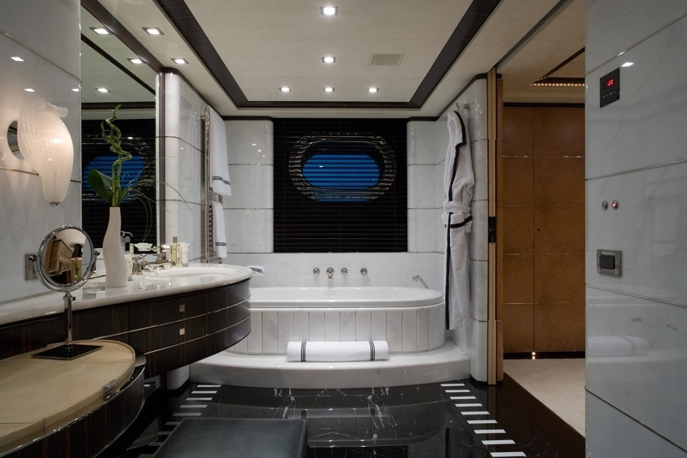 Her Bath On Yacht SELENE