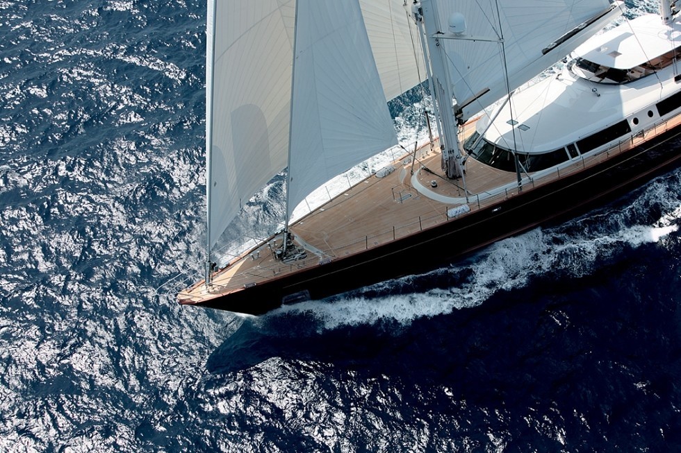 Forward: Yacht SELENE's Cruising Image