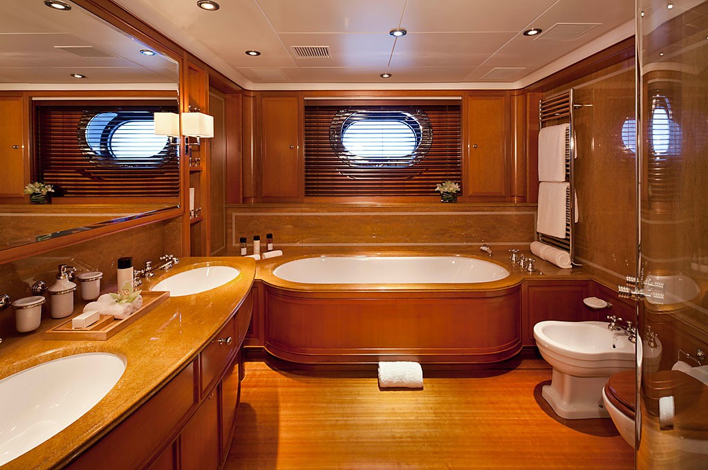The 56m Yacht ZENJI