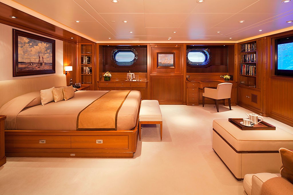 The 56m Yacht ZENJI