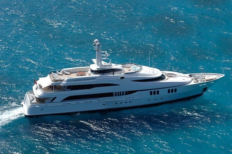 From Above Aspect: Yacht DIAMOND A's Cruising Image