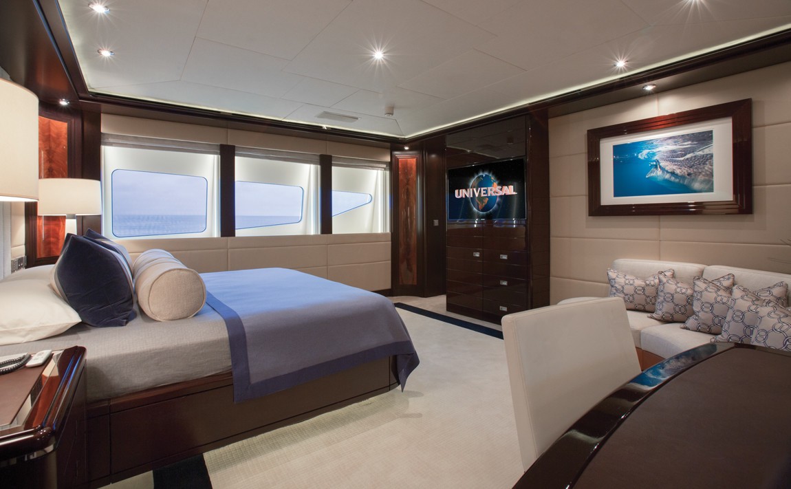 The 57m Yacht DREAM