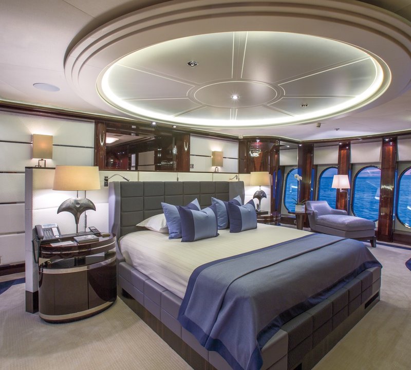 The 57m Yacht DREAM