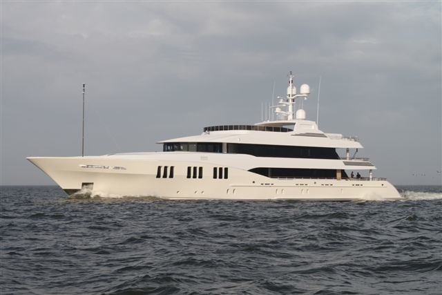 Premier Overview On Yacht CARPE DIEM