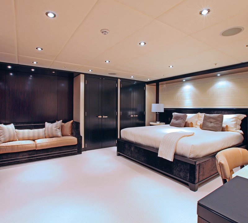 Aft: Yacht CARPE DIEM's VIP King Cabin Image