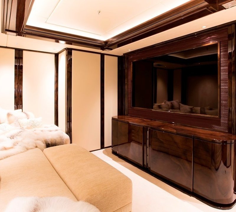 The 58m Yacht ILLUSION V