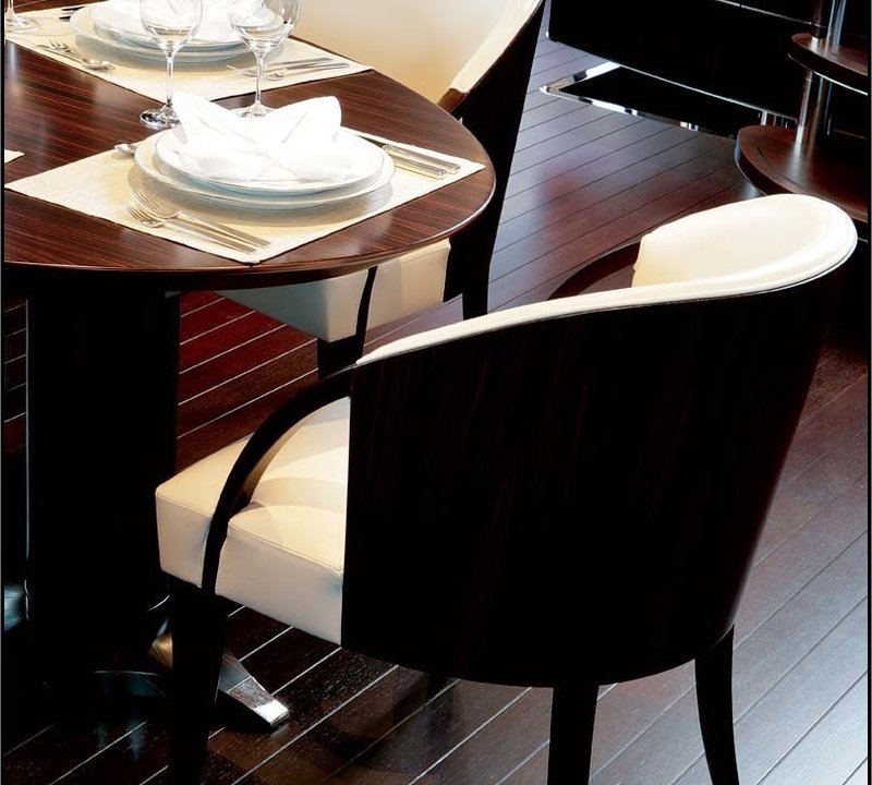 Close Up: Yacht PARSIFAL III's Saloon Image