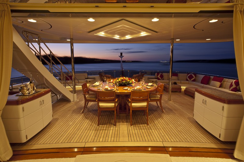 Sunset Dusk: Yacht BLUE MOON's Eating/dining Captured