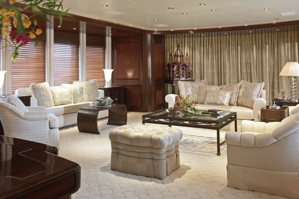 Premier Saloon Aboard Yacht BLUE MOON