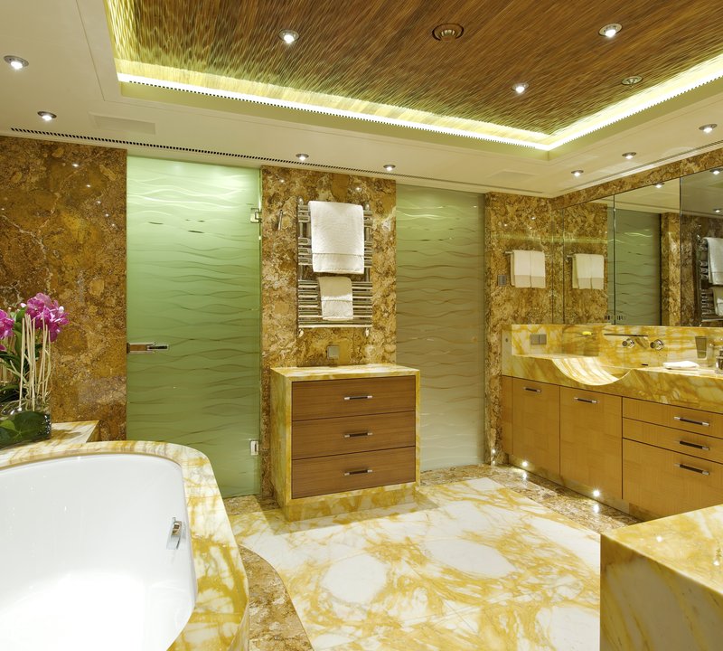 The 60m Yacht CAIPIRINHA