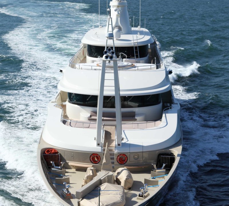 The 60m Yacht LIGHT HOLIC