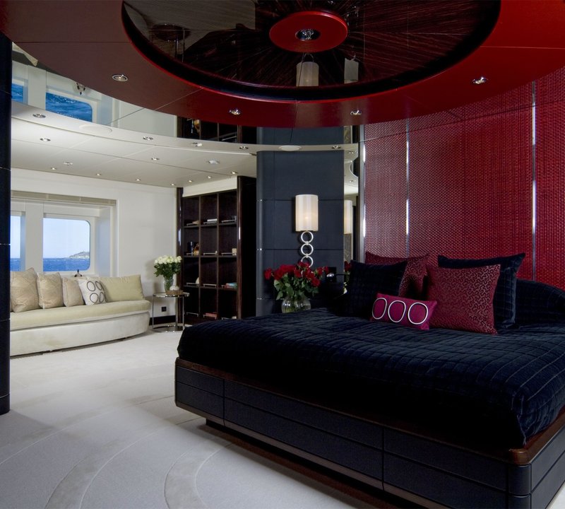 The 60m Yacht SLIPSTREAM