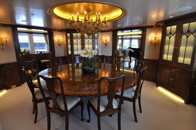 Eating/dining Aboard Yacht LADY KATHRYN V