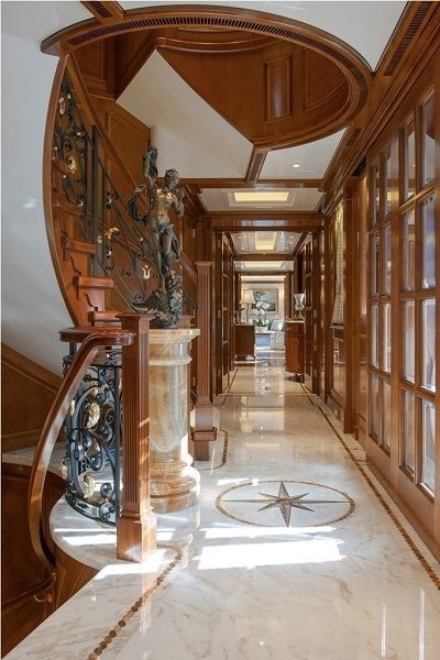 The 61m Yacht LADY KATHRYN V