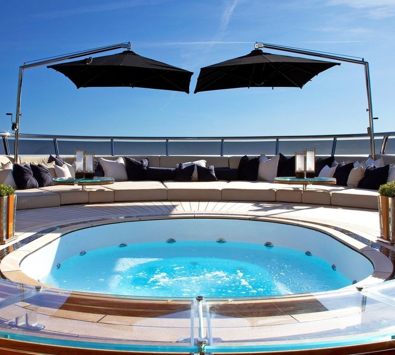 Life On Yacht SEALYON