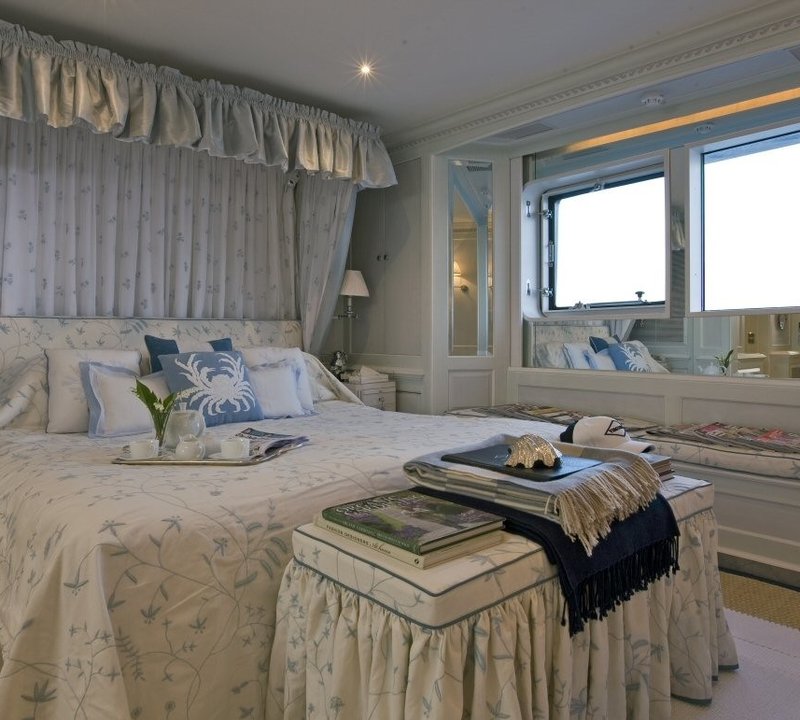 Main Master Bath On Board Yacht VIRGINIAN
