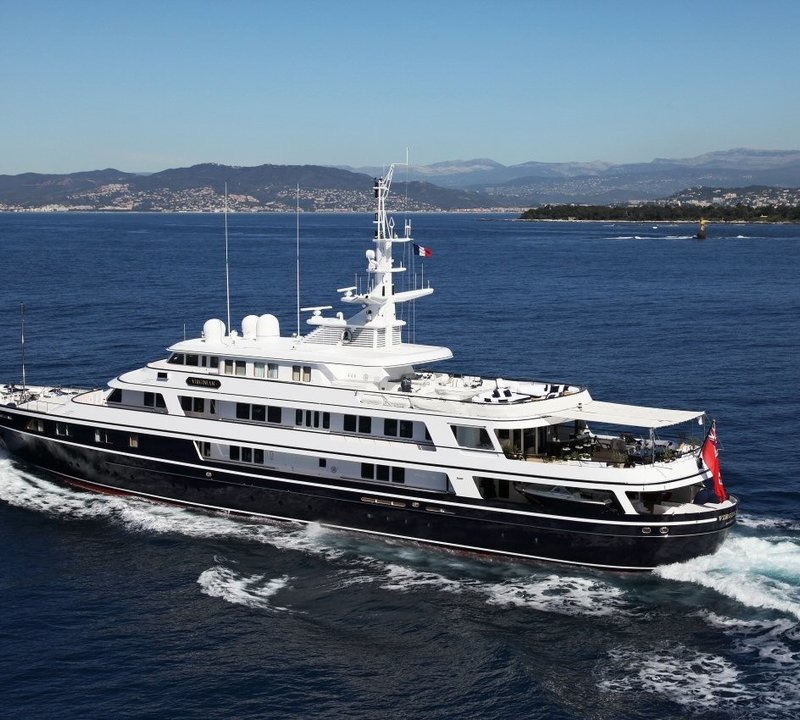 Profile Aspect: Yacht VIRGINIAN's Cruising Photograph