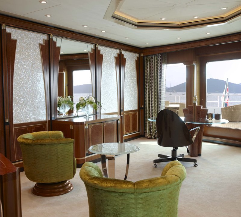 The 68m Yacht LADY CHRISTINE