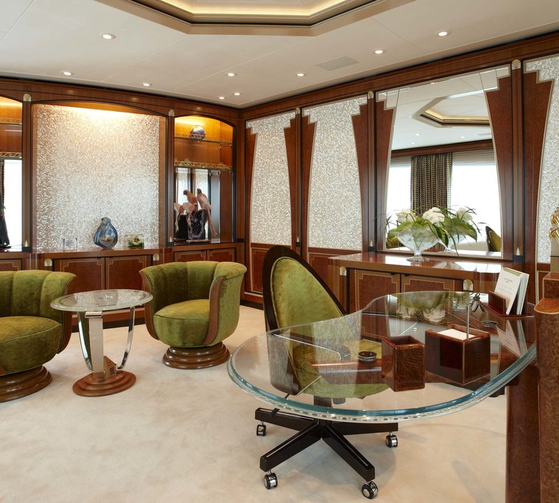 The 68m Yacht LADY CHRISTINE