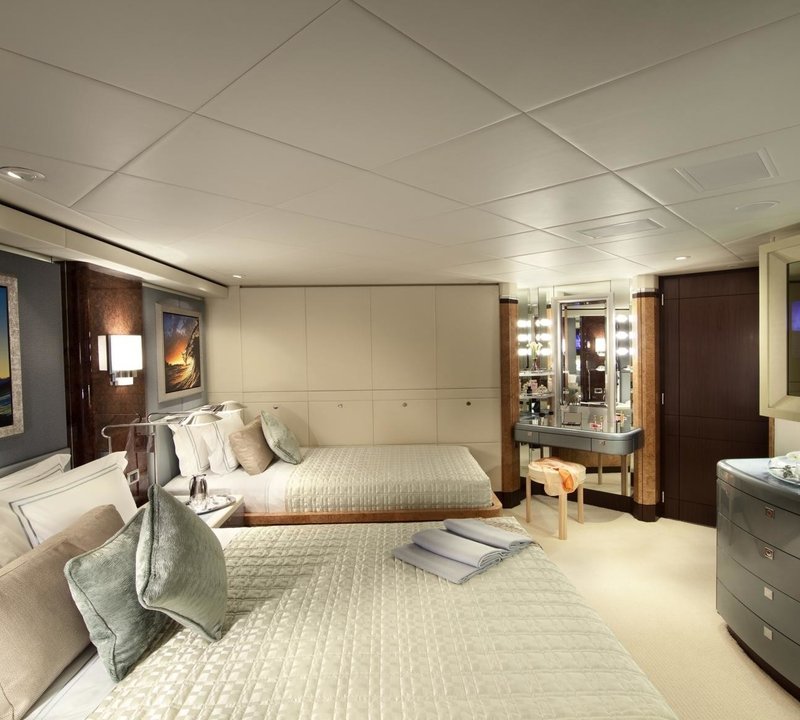 Twin Bed Cabin Aboard Yacht SYCARA V