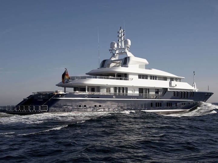 The 68m Yacht TRIPLE SEVEN