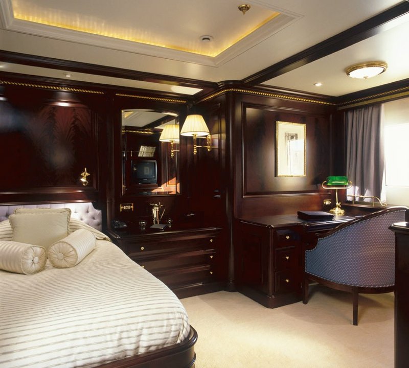 Single Sized Cabin Aboard Yacht FREEDOM