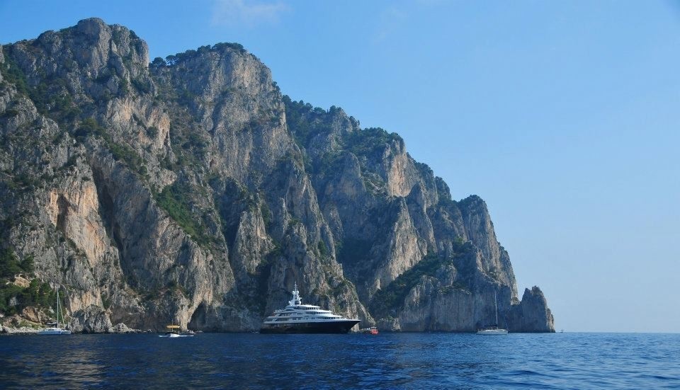 The 70m Yacht FREEDOM