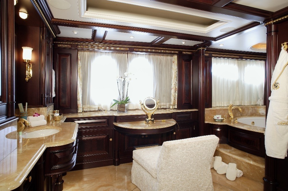 Main Master Bath On Yacht FREEDOM