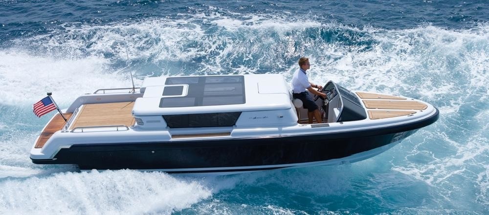 Ship's Tender: Yacht MARTHA ANN's Cruising Image