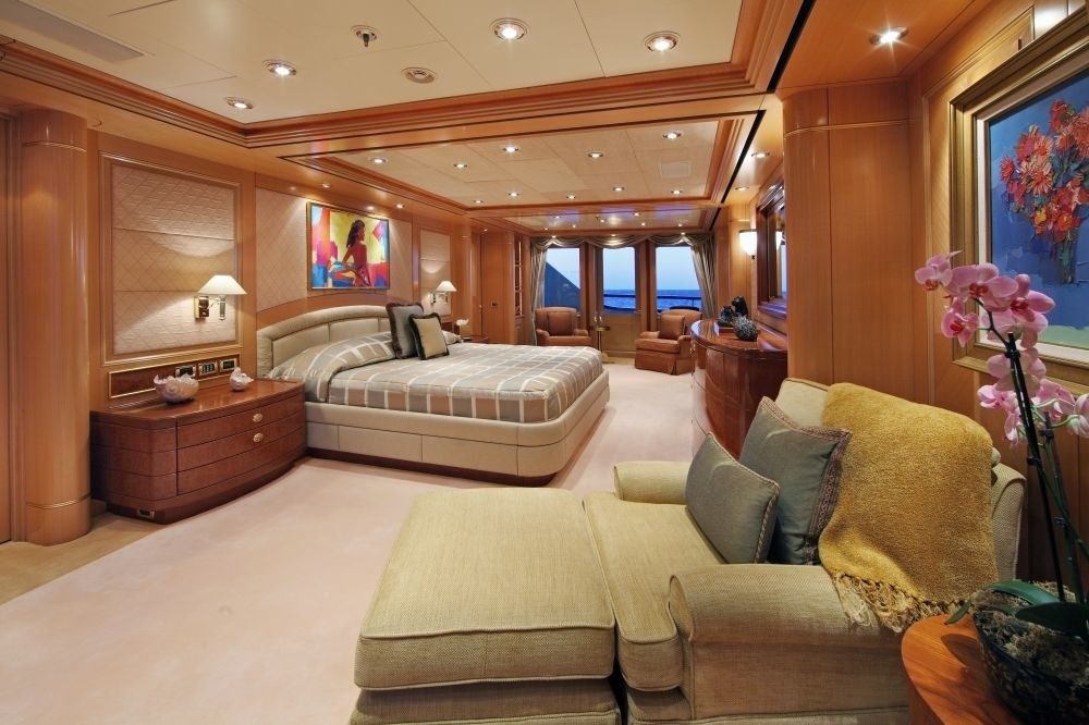 Night Time: Yacht LAUREL's Main Master Cabin Captured